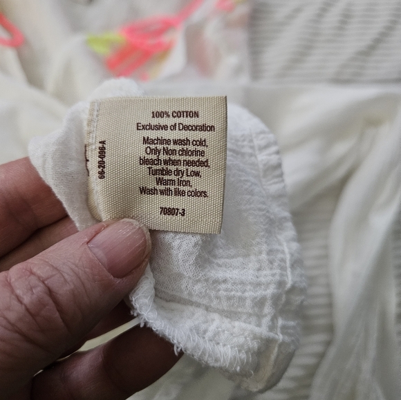 Decree Women's White and Pink Embroidered Top. Size M - Picture 8 of 8